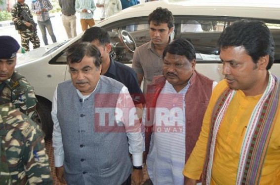  Nitin Gadkari, Jual Oram arrive in Tripura to finalize the names of Cabinet Ministers and CM : Meeting with winner candidates begins at State Guest House